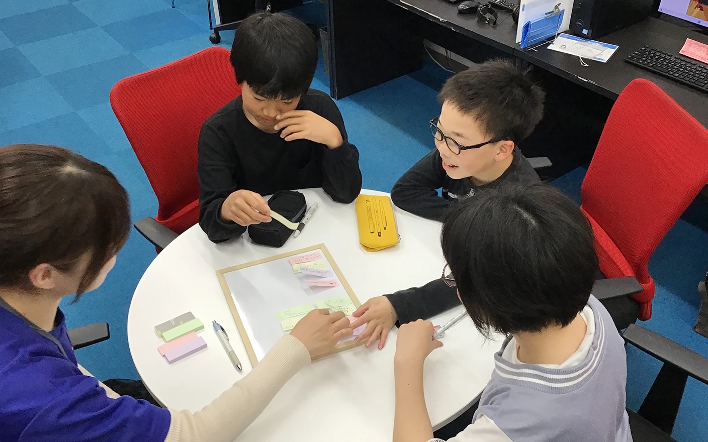 赤池教室のプログラミング授業風景