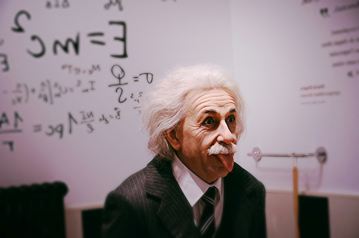 プログラミングは算数・数学が苦手だと難しい？どこまでの知識が必要？の記事のアイキャッチ画像