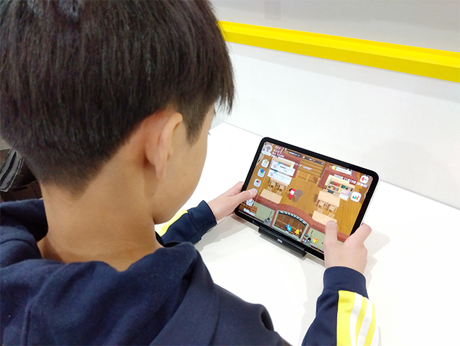 速読という講座があり、プログラミング学習の土台となる速読解力のトレーニングができます