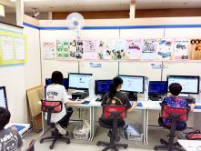 自分で作れた！5月オリジナルステッカー作成イベントの様子をお届け♪