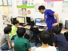 「つくる」だけじゃない。「伝える力」も育つプログラミング教室