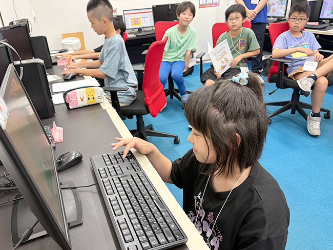 夏休みの次は何する？小学生の秋の習い事にプログラミング！